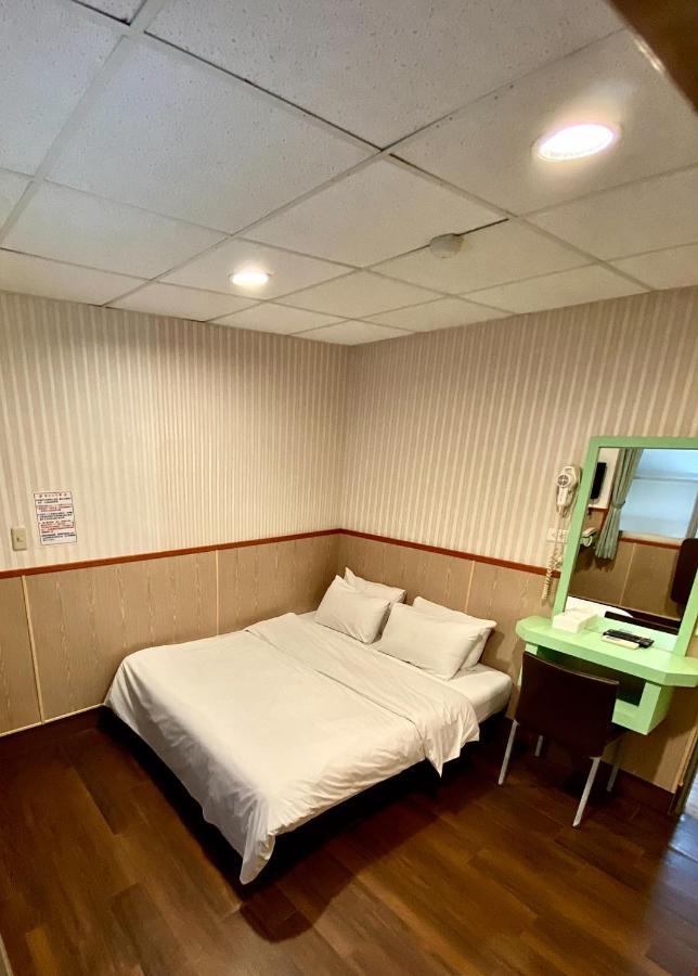 Ying Lun Hotel T'ai-tung Extérieur photo